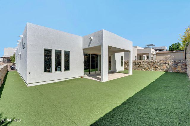 1256 DESERT NIGHT Street, El Paso, TX 79912