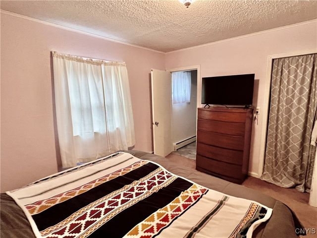 27 Hart Street, Oswego, NY 13126