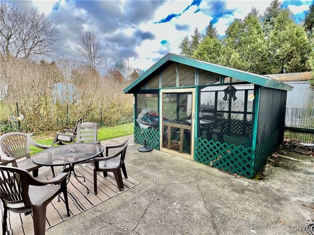 27 Hart Street, Oswego, NY 13126