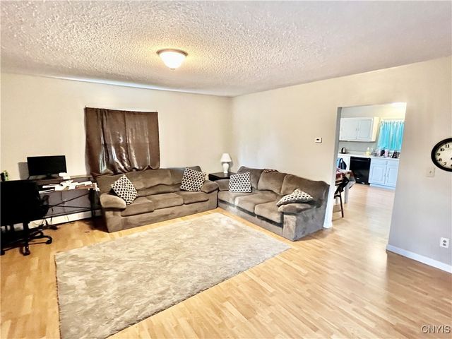 27 Hart Street, Oswego, NY 13126