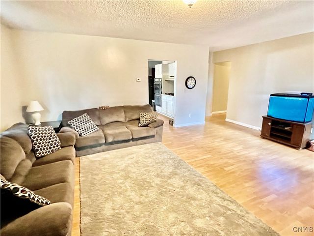 27 Hart Street, Oswego, NY 13126