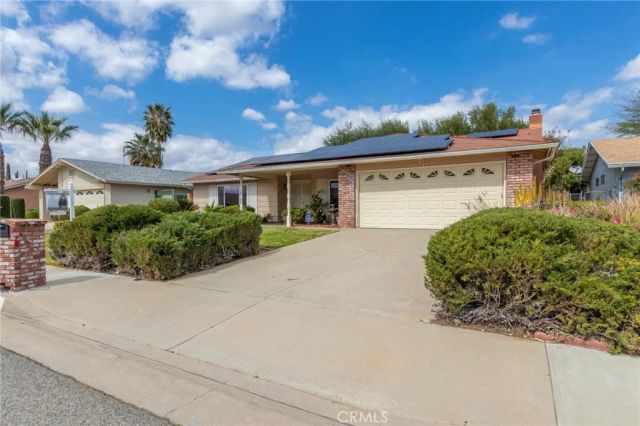 26182 Crestone Drive, Menifee, CA 92586