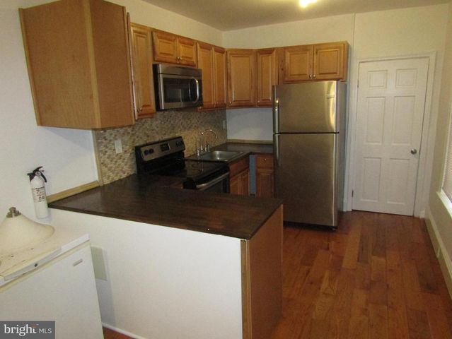 2522 W MONTGOMERY AVE, Philadelphia, PA 19121