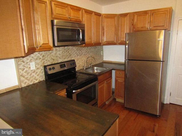 2522 W MONTGOMERY AVE, Philadelphia, PA 19121