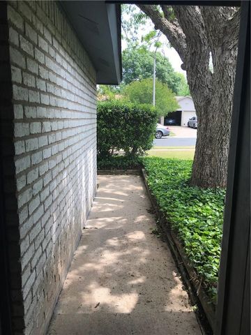 11922 Swan DR, Austin, TX 78750