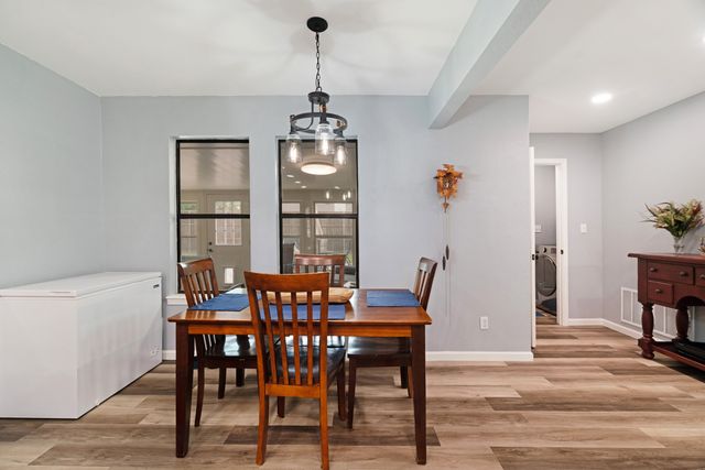 1945 N Collegiate Drive, Paris, TX 75462