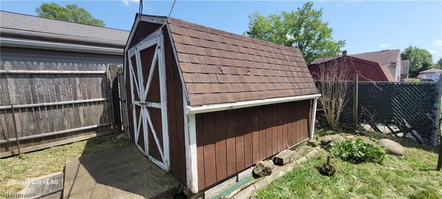 826 Reed, Akron, OH 44306