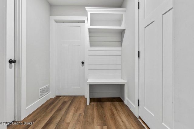 19 Clubhouse Ct, Taylorsville, KY 40071