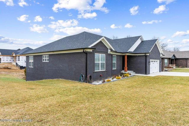 19 Clubhouse Ct, Taylorsville, KY 40071