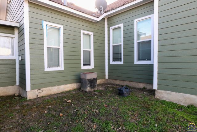 116 N Fourth St, Madison, KS 66860