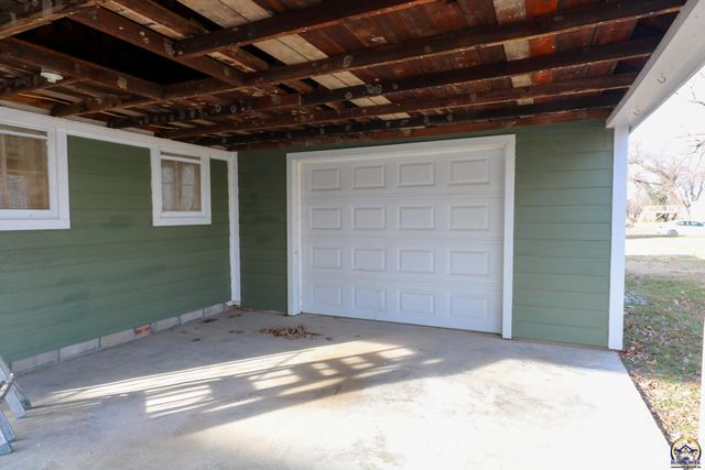 116 N Fourth St, Madison, KS 66860