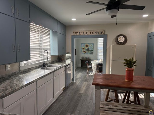 116 N Fourth St, Madison, KS 66860