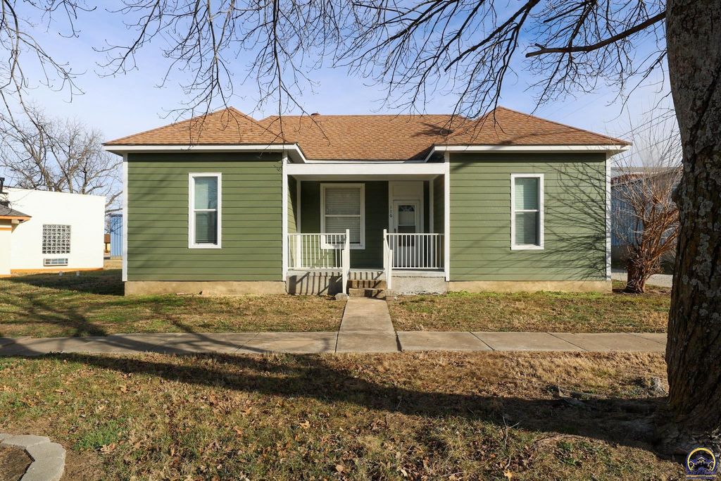 116 N Fourth St, Madison, KS 66860