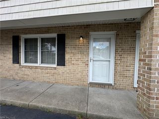 598 Pinewood Dr Apt 106, Virginia Beach, VA 23451