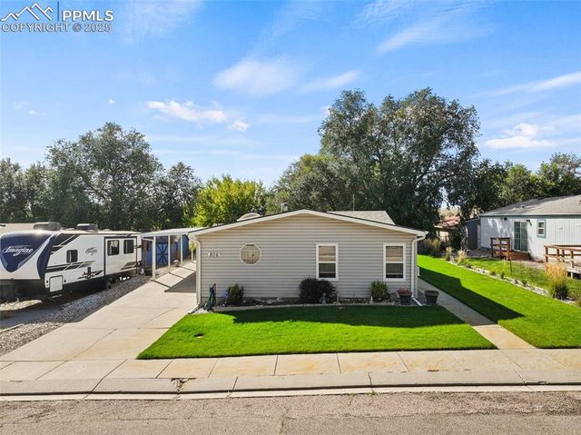 806 Desert Circle, Fountain, CO 80817