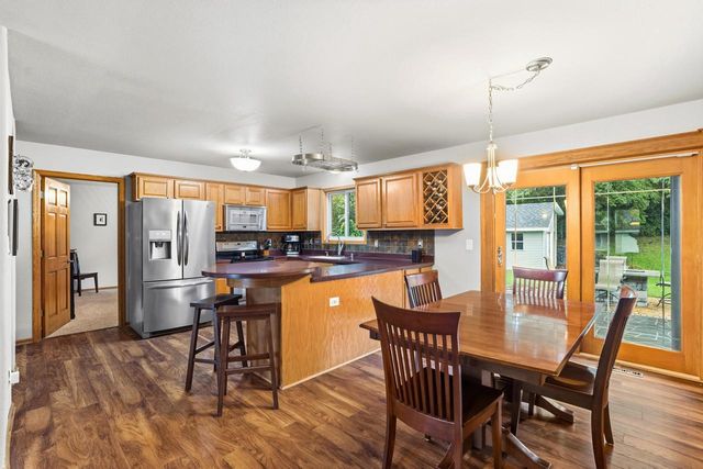 7244 S Dover Hill COURT, Franklin, WI 53132