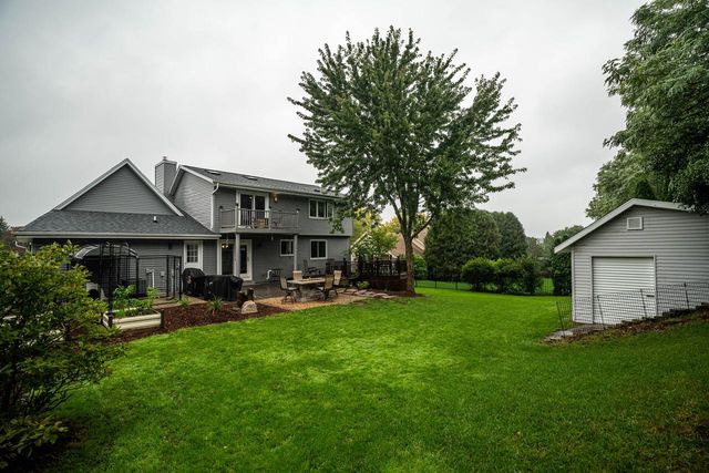 7244 S Dover Hill COURT, Franklin, WI 53132