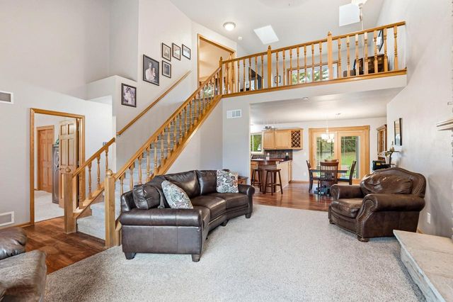 7244 S Dover Hill COURT, Franklin, WI 53132