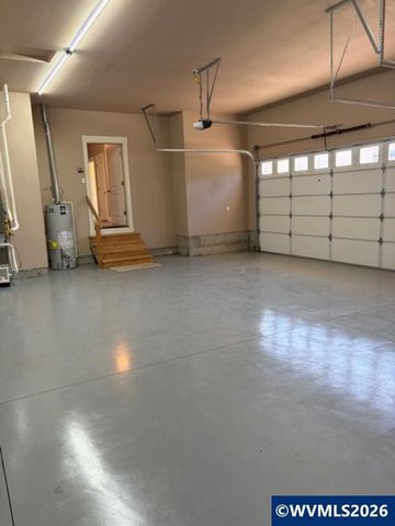 704 NW George Ct, Sublimity, OR 97385
