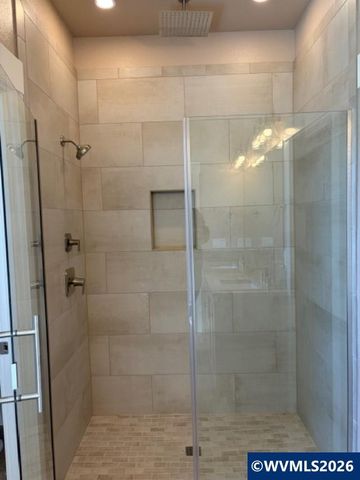 704 NW George Ct, Sublimity, OR 97385