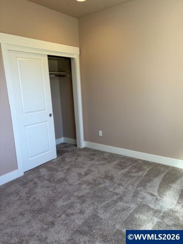 704 NW George Ct, Sublimity, OR 97385
