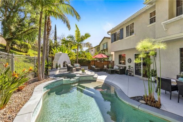 8 Style Drive, Aliso Viejo, CA 92656