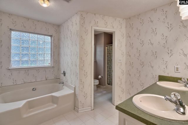 301 Knotts Circle, Lexington, SC 29073