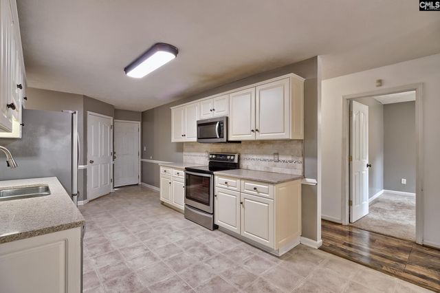 301 Knotts Circle, Lexington, SC 29073