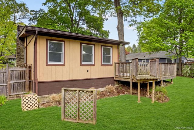 3079 Maqua Place, Mohegan Lake, NY 10547