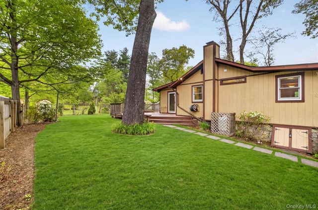 3079 Maqua Place, Mohegan Lake, NY 10547