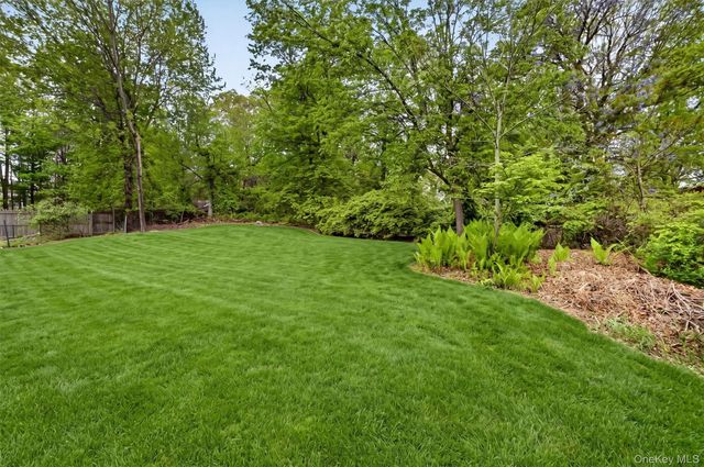 3079 Maqua Place, Mohegan Lake, NY 10547
