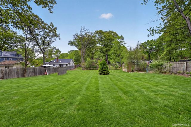 3079 Maqua Place, Mohegan Lake, NY 10547