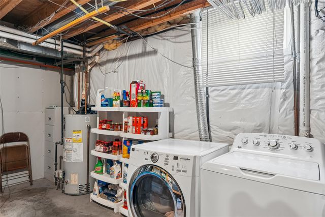 3106 E Spring Street, Des Moines, IA 50320