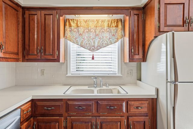 388 Runyon Road, Harrodsburg, KY 40330