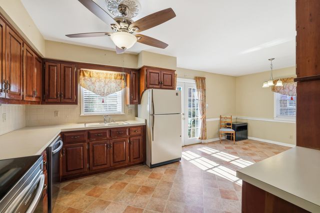 388 Runyon Road, Harrodsburg, KY 40330