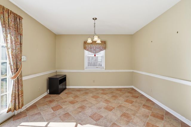 388 Runyon Road, Harrodsburg, KY 40330