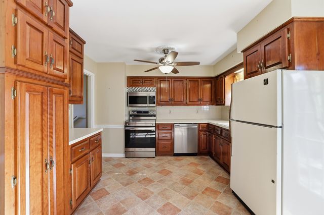 388 Runyon Road, Harrodsburg, KY 40330