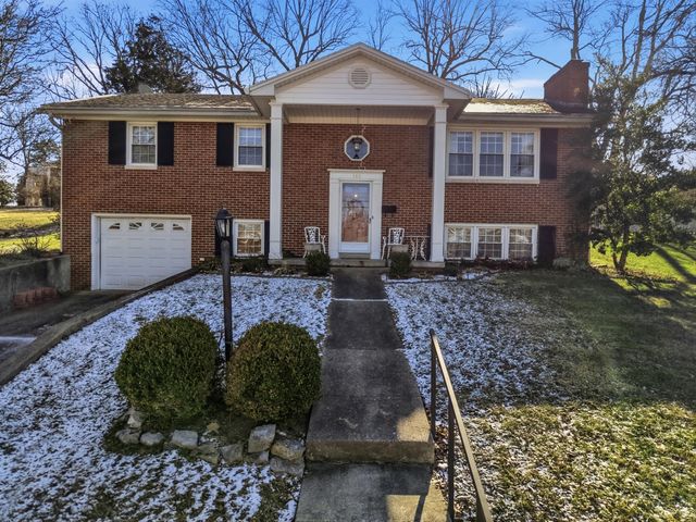 388 Runyon Road, Harrodsburg, KY 40330