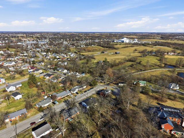 388 Runyon Road, Harrodsburg, KY 40330