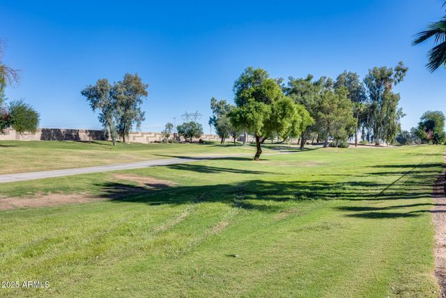 15208 W LAS BRIZAS Lane, Sun City West, AZ 85375