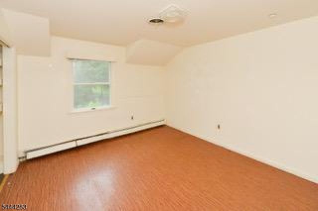 105 Ricker Dr, Ringwood Boro, NJ 07456