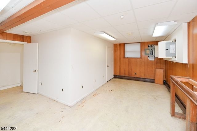 105 Ricker Dr, Ringwood Boro, NJ 07456