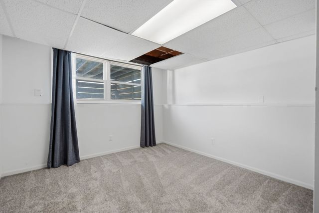 2817 HIGH POINT Drive, Davenport, IA 52806