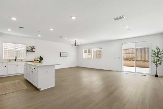 12650 Snowy Owl Way, Rancho Cordova, CA 95742