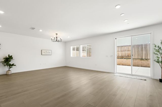 12650 Snowy Owl Way, Rancho Cordova, CA 95742