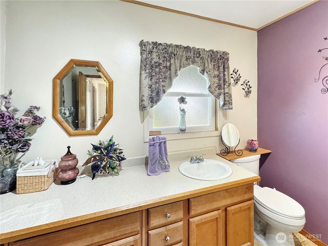 1008 F Street, Centralia, WA 98531