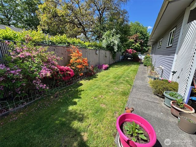 1008 F Street, Centralia, WA 98531