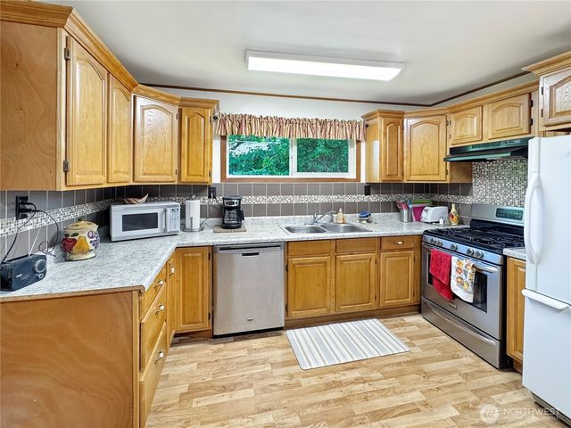 1008 F Street, Centralia, WA 98531