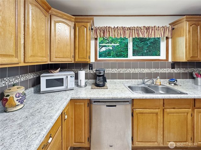1008 F Street, Centralia, WA 98531