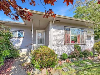 1008 F Street, Centralia, WA 98531